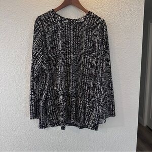 Susan Graver Plus 3X Black White Geometric Print Pleated Blouse Top Career Chic
